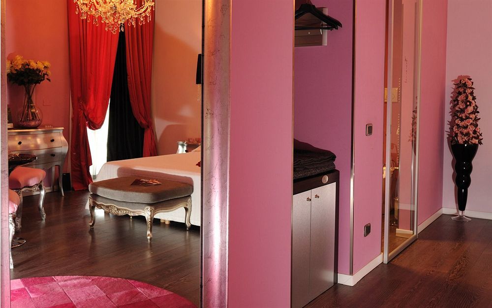 Hotel In - Lounge Room Cazzago  Екстер'єр фото