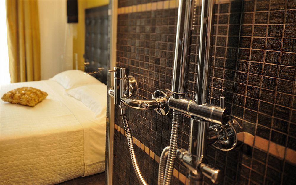 Hotel In - Lounge Room Cazzago  Екстер'єр фото